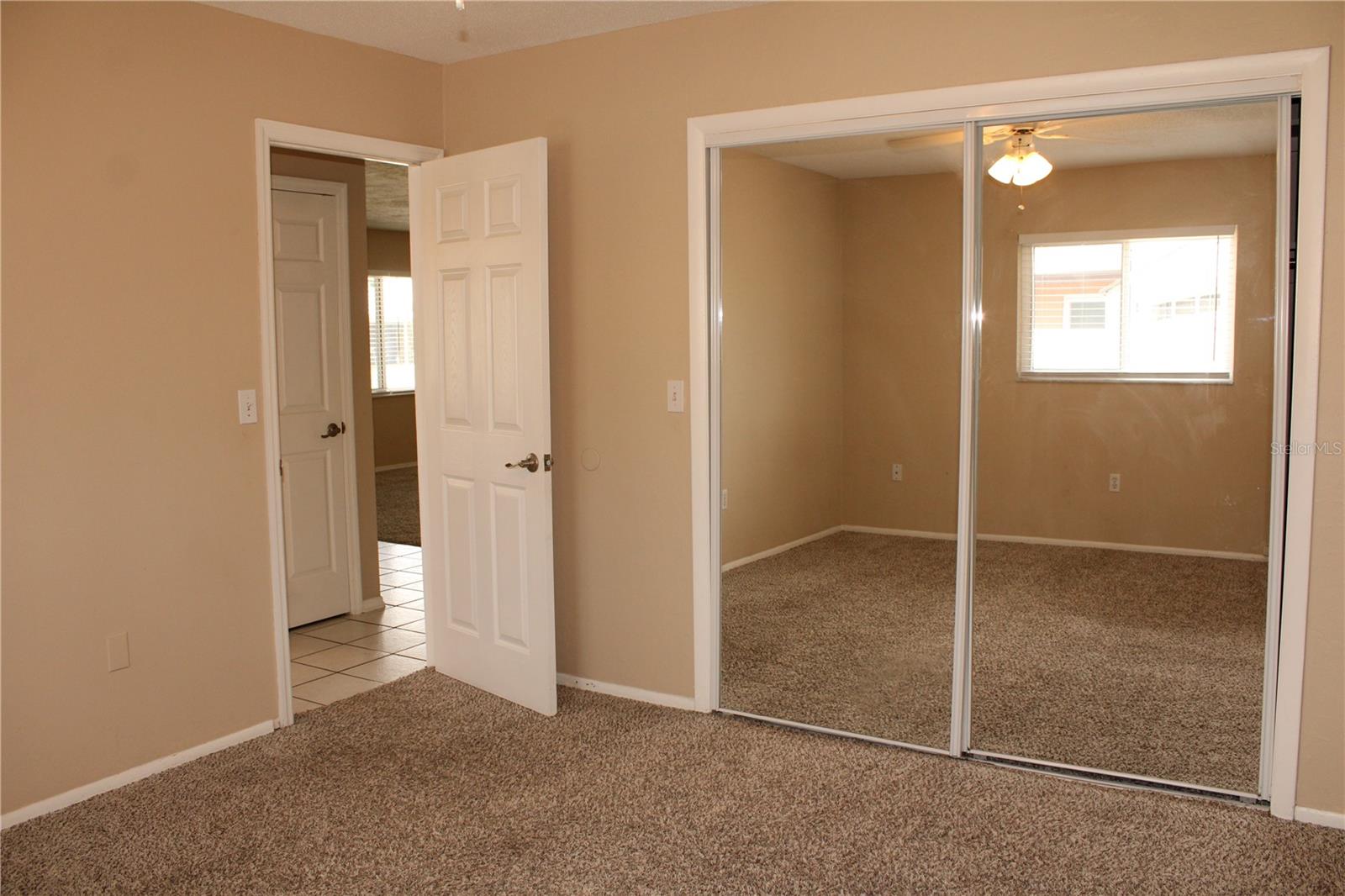 4215 18TH AVENUE DR W, BRADENTON, FL, 34205