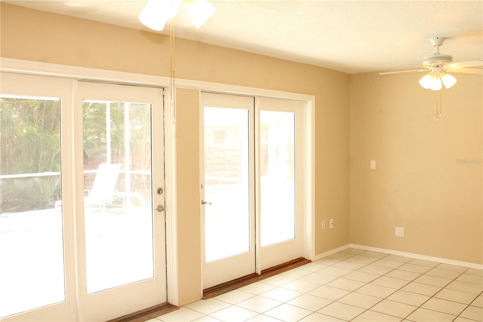 4215 18TH AVENUE DR W, BRADENTON, FL, 34205