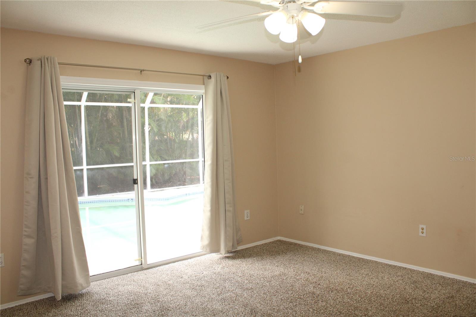 4215 18TH AVENUE DR W, BRADENTON, FL, 34205