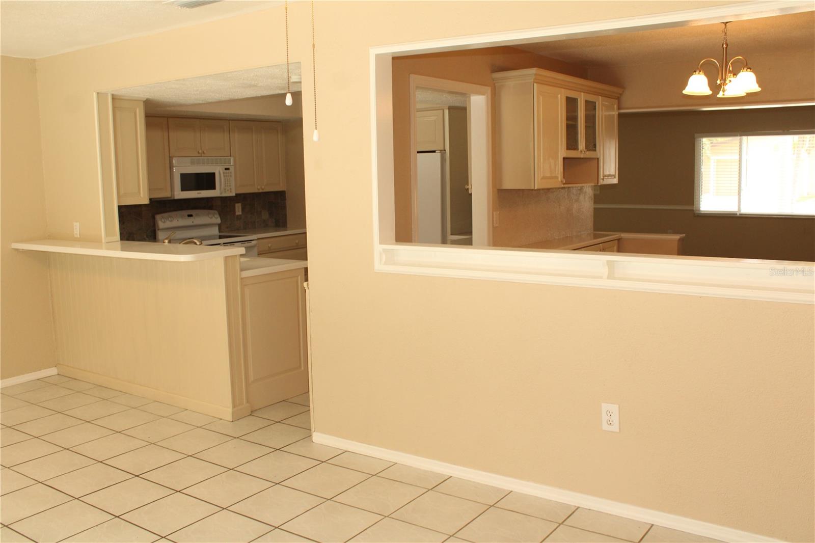 4215 18TH AVENUE DR W, BRADENTON, FL, 34205