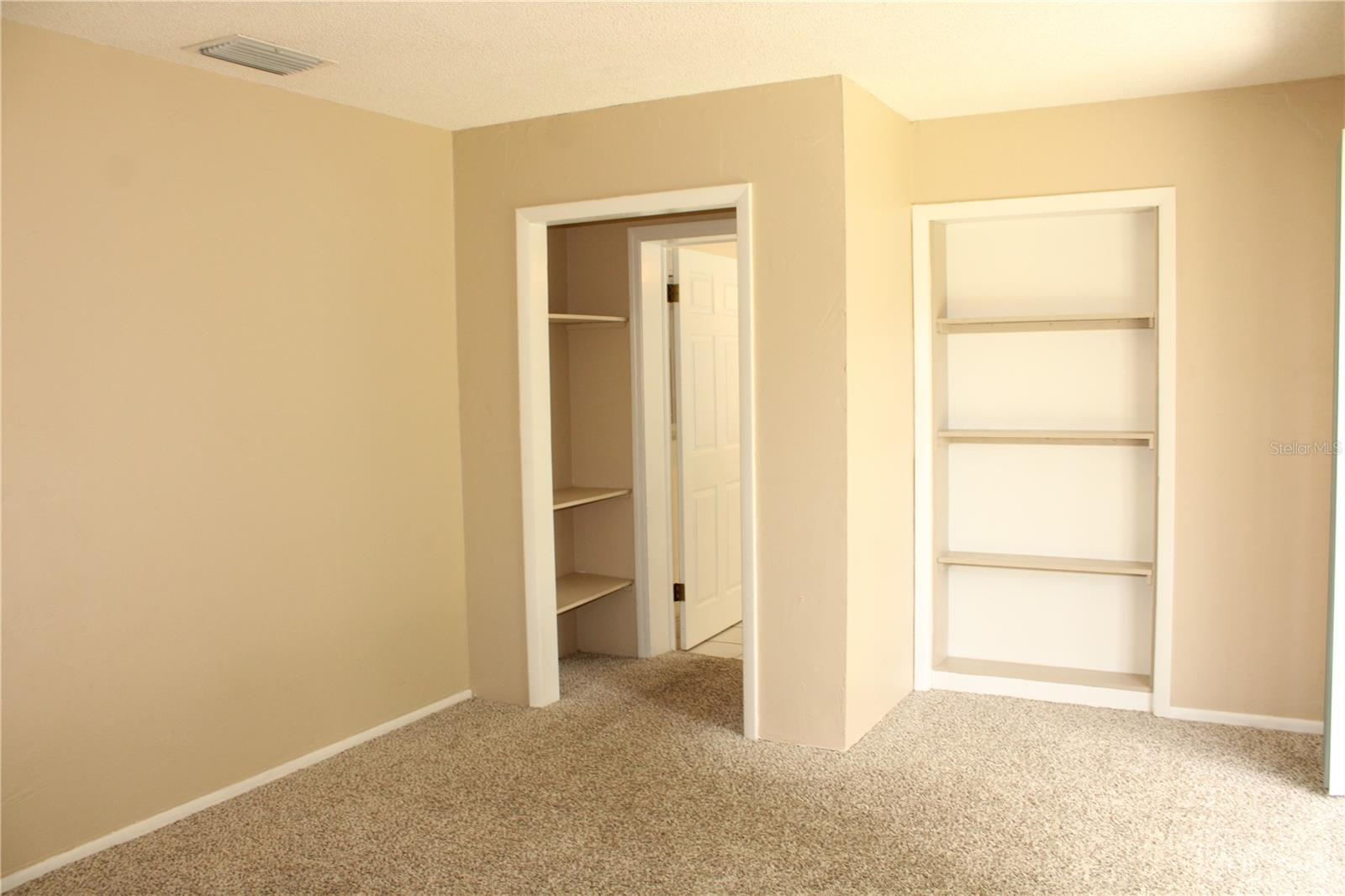 4215 18TH AVENUE DR W, BRADENTON, FL, 34205