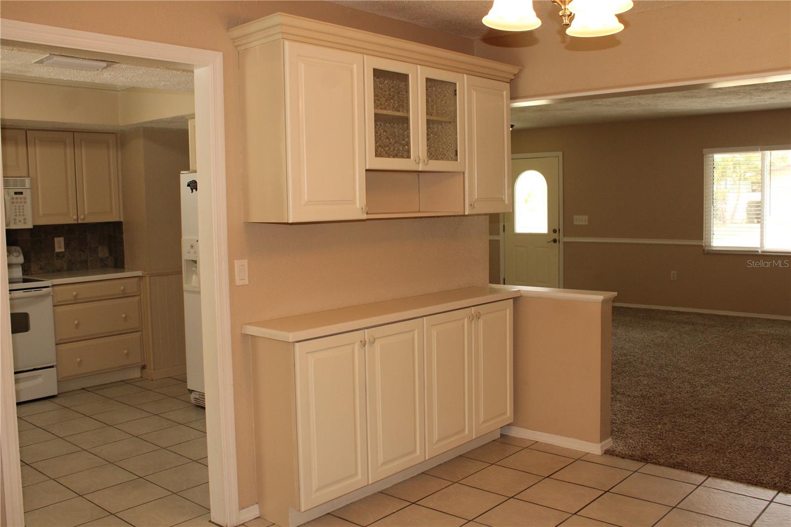 4215 18TH AVENUE DR W, BRADENTON, FL, 34205