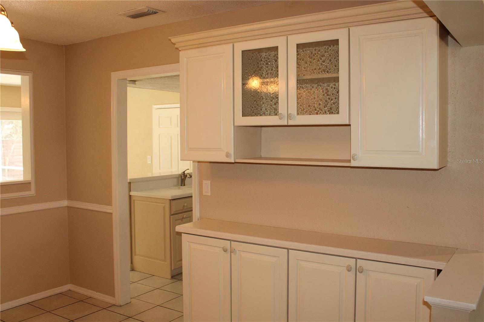 4215 18TH AVENUE DR W, BRADENTON, FL, 34205