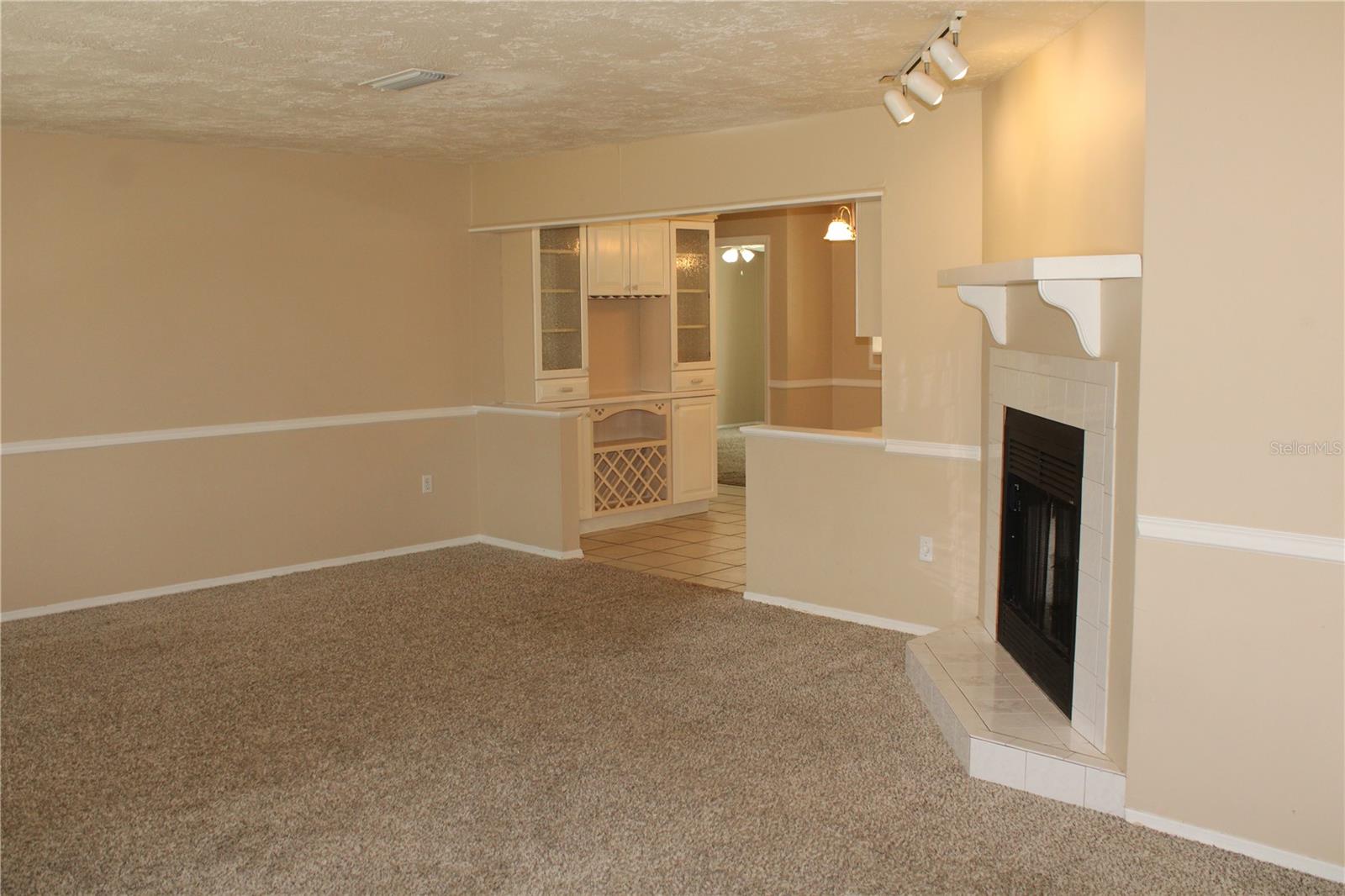 4215 18TH AVENUE DR W, BRADENTON, FL, 34205