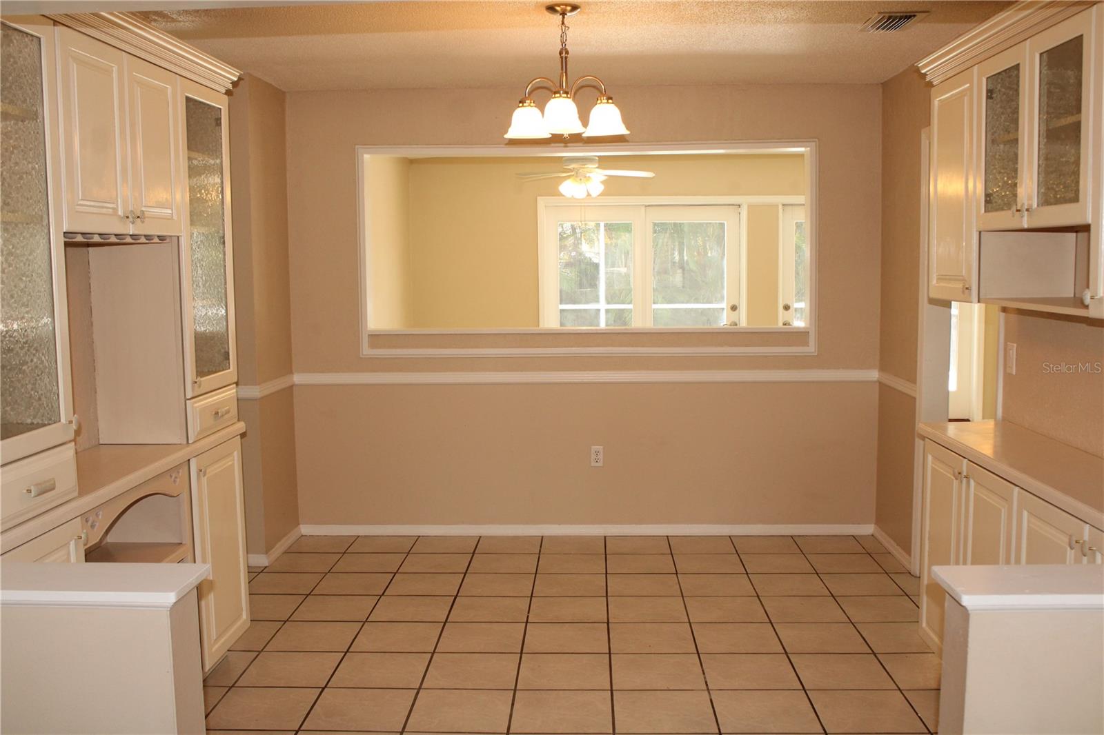 4215 18TH AVENUE DR W, BRADENTON, FL, 34205