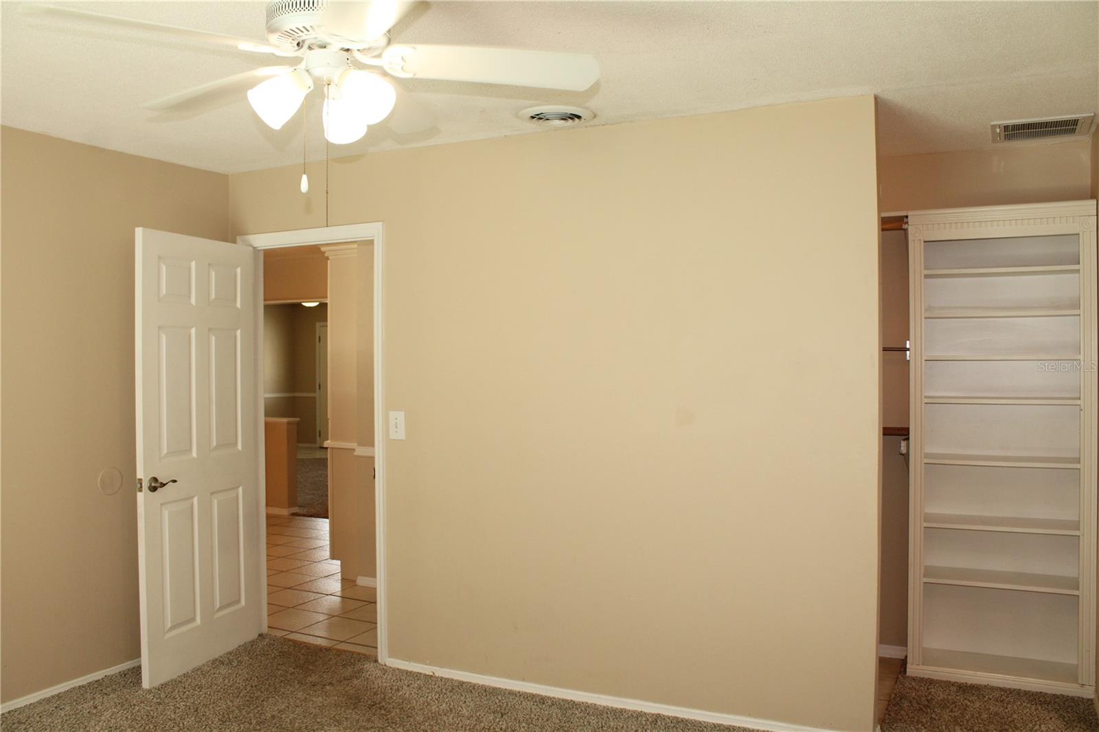 4215 18TH AVENUE DR W, BRADENTON, FL, 34205
