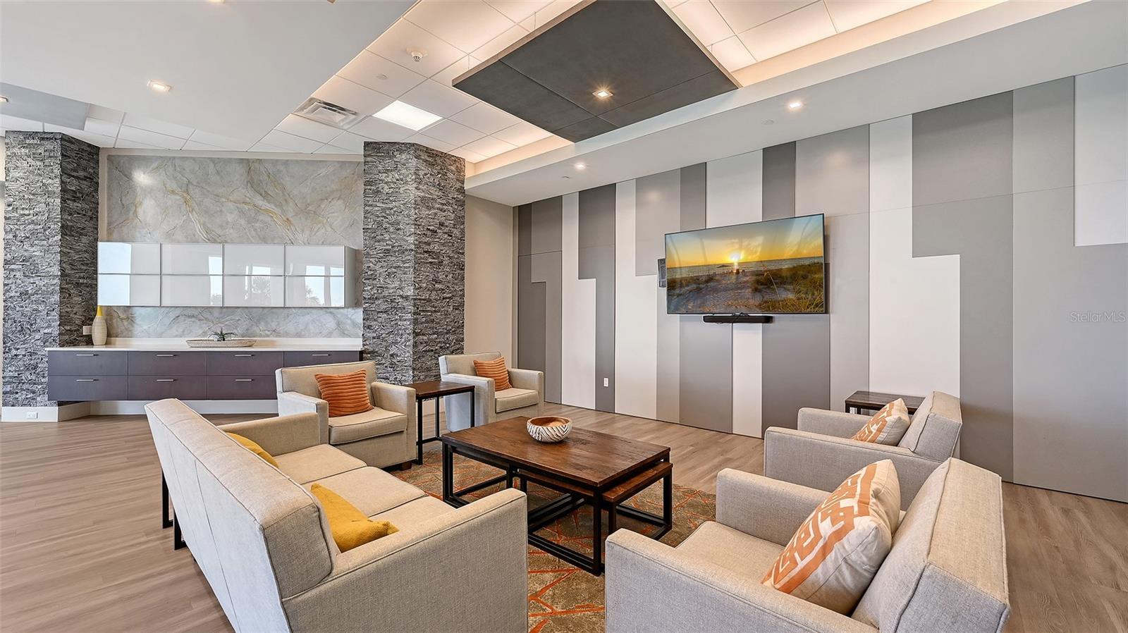 1211 GULF OF MEXICO DR #701, LONGBOAT KEY, FL, 34228