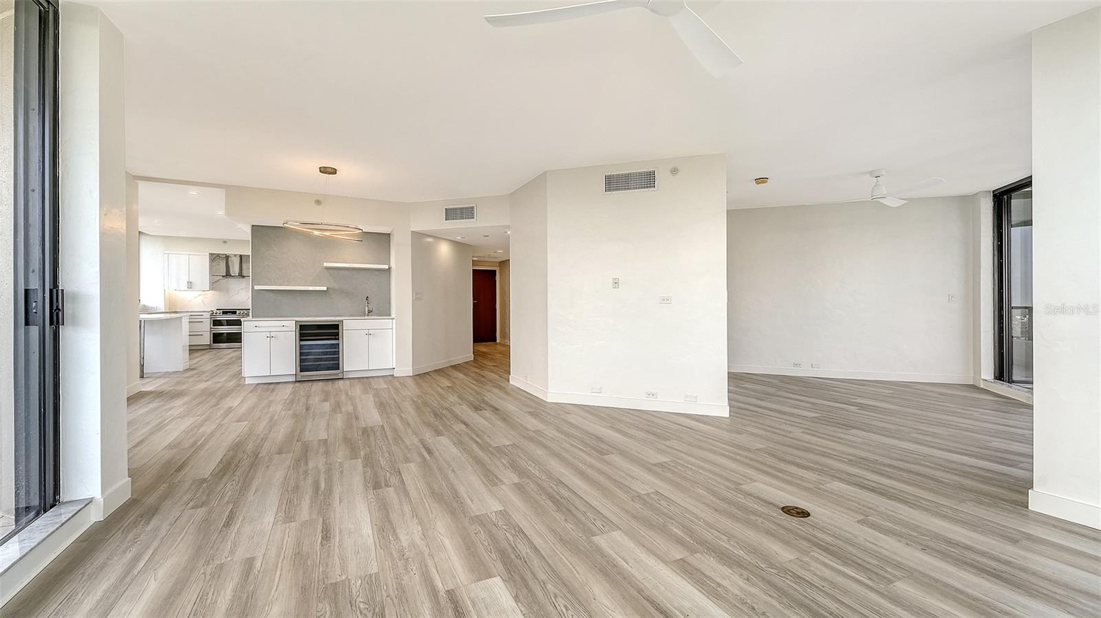 1211 GULF OF MEXICO DR #701, LONGBOAT KEY, FL, 34228