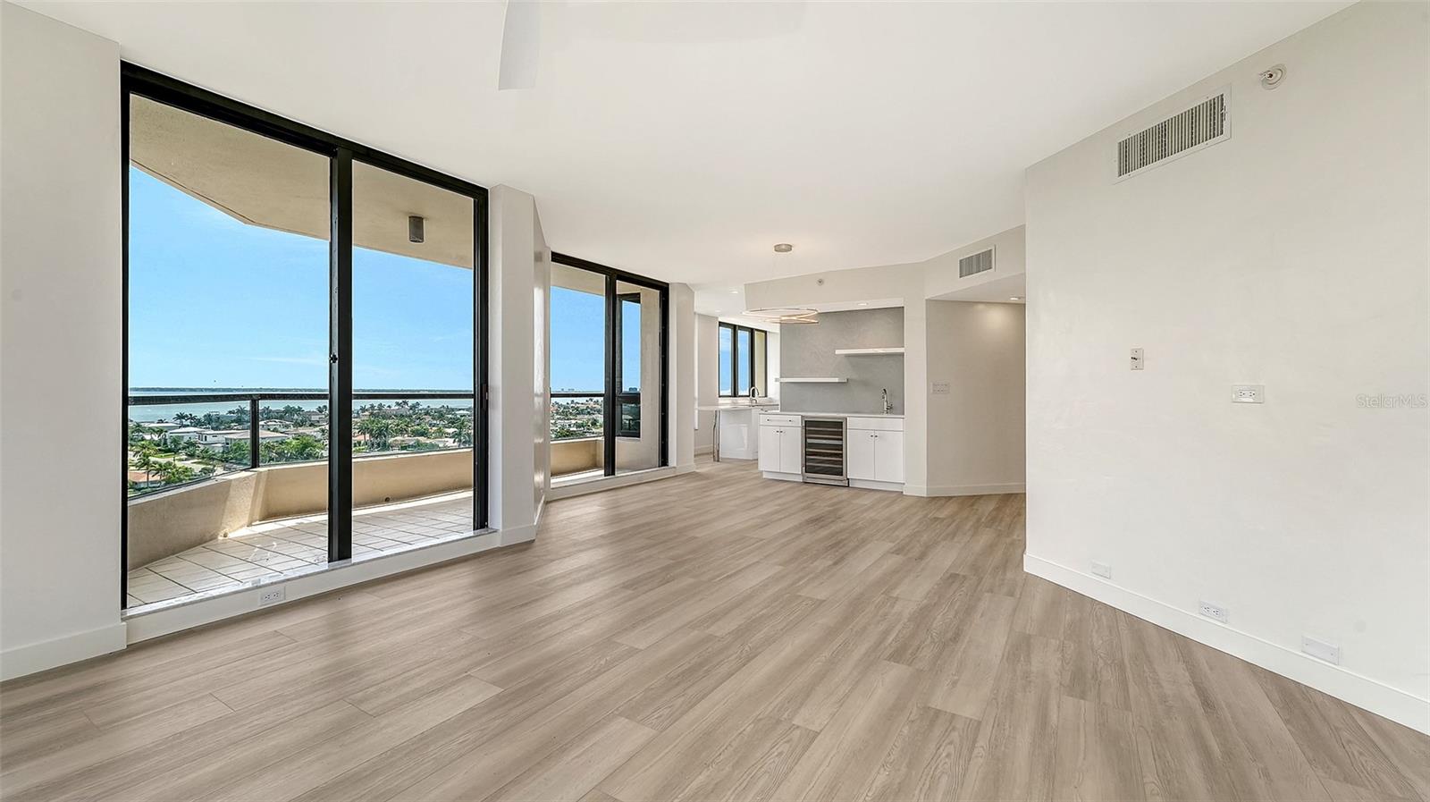 1211 GULF OF MEXICO DR #701, LONGBOAT KEY, FL, 34228