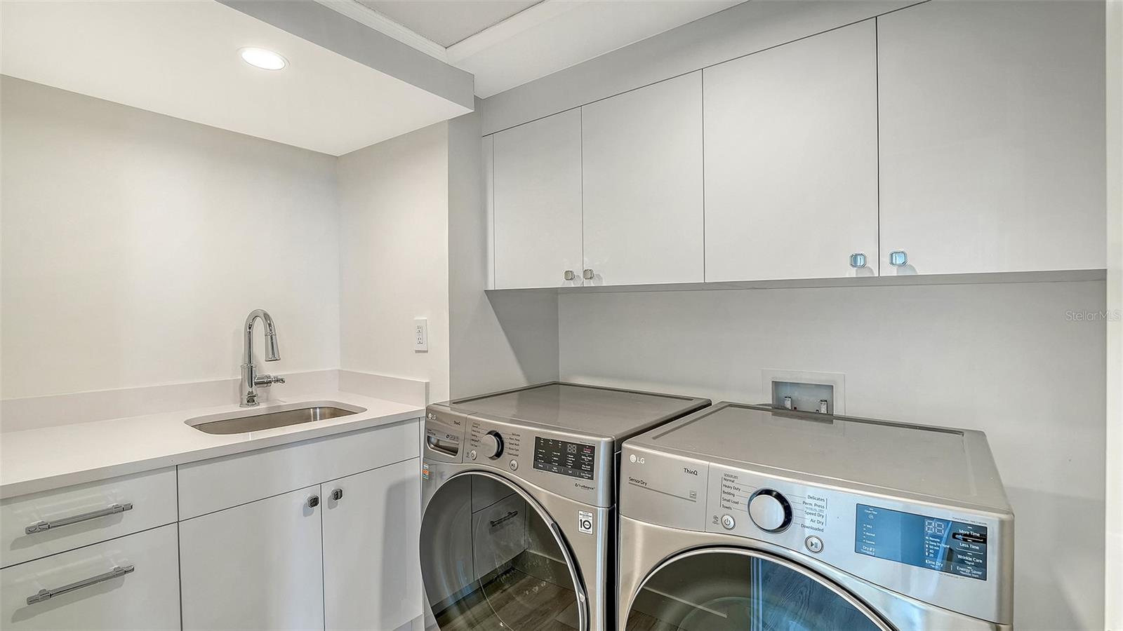 1211 GULF OF MEXICO DR #701, LONGBOAT KEY, FL, 34228