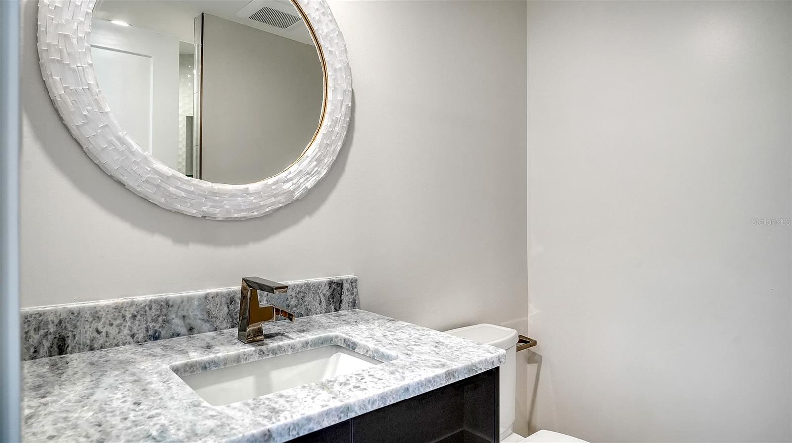 1211 GULF OF MEXICO DR #701, LONGBOAT KEY, FL, 34228