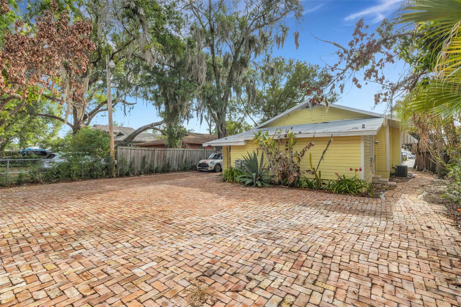 833/835 JOHNSON AVE #833/835, LAKELAND, FL, 33801