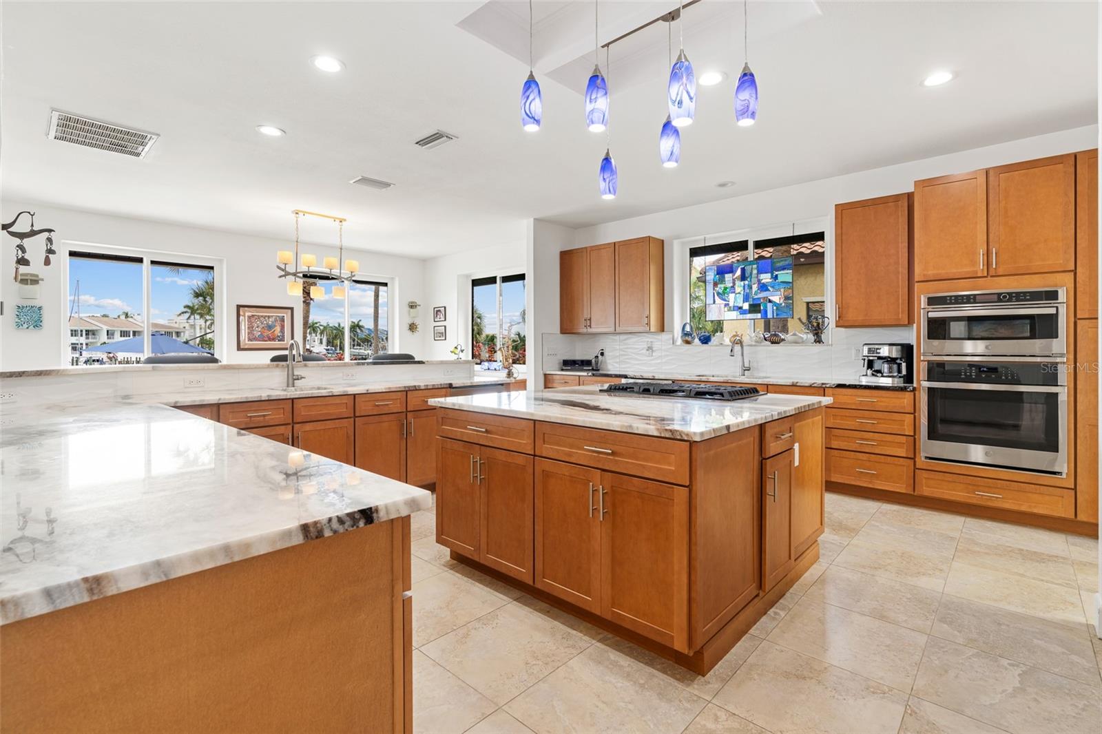 833 PONCE DE LEON DR, TIERRA VERDE, FL, 33715