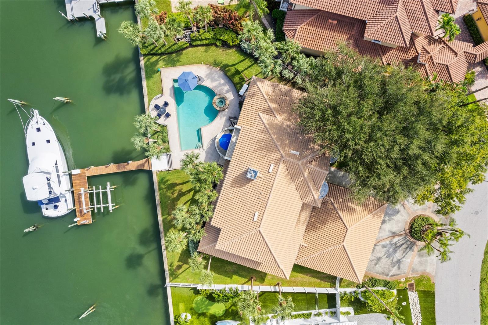 833 PONCE DE LEON DR, TIERRA VERDE, FL, 33715