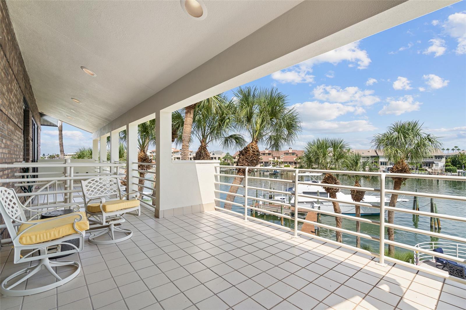 833 PONCE DE LEON DR, TIERRA VERDE, FL, 33715