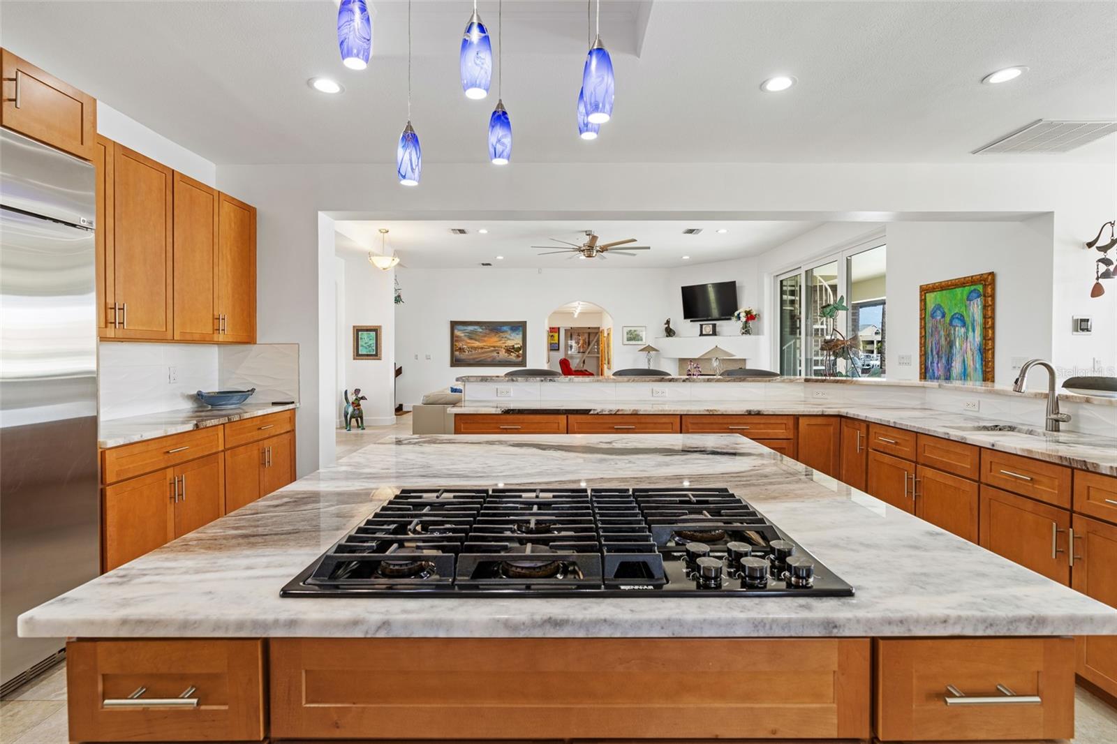 833 PONCE DE LEON DR, TIERRA VERDE, FL, 33715