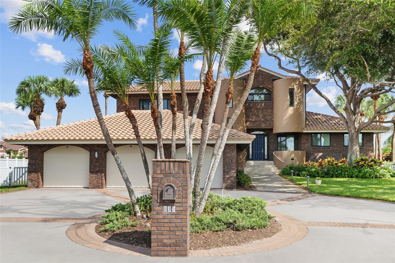 833 PONCE DE LEON DR, TIERRA VERDE, FL, 33715