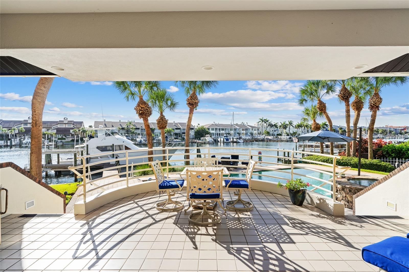 833 PONCE DE LEON DR, TIERRA VERDE, FL, 33715