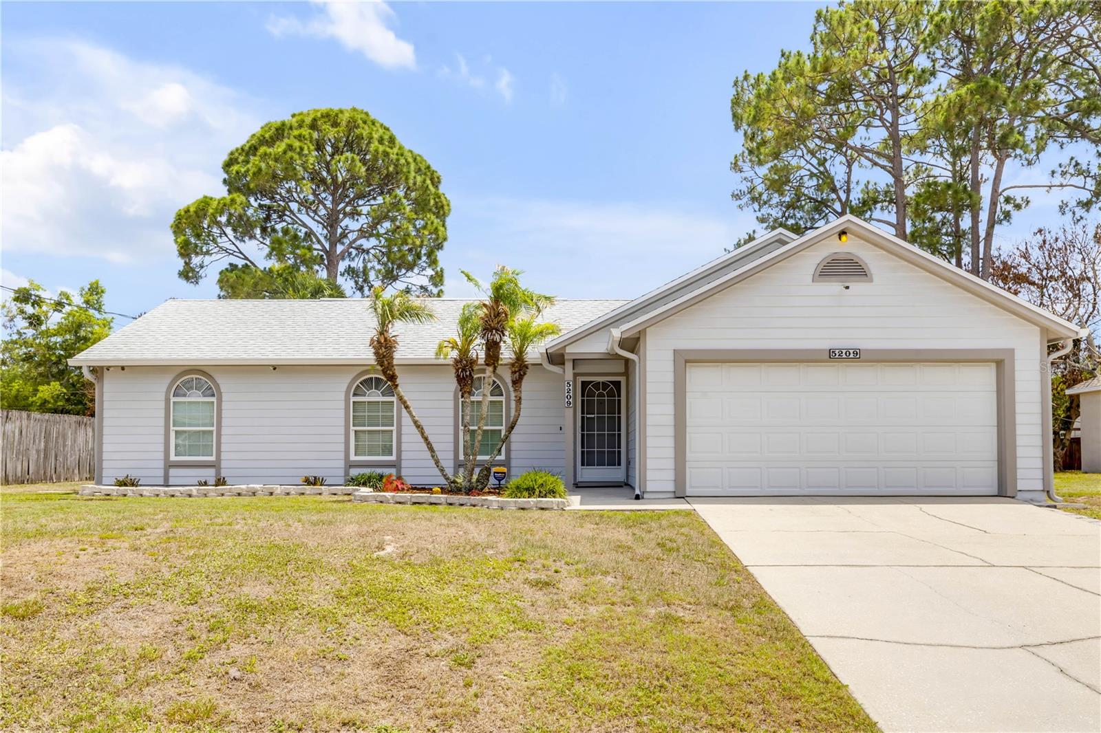 5209 HOLDEN RD, COCOA, FL, 32927