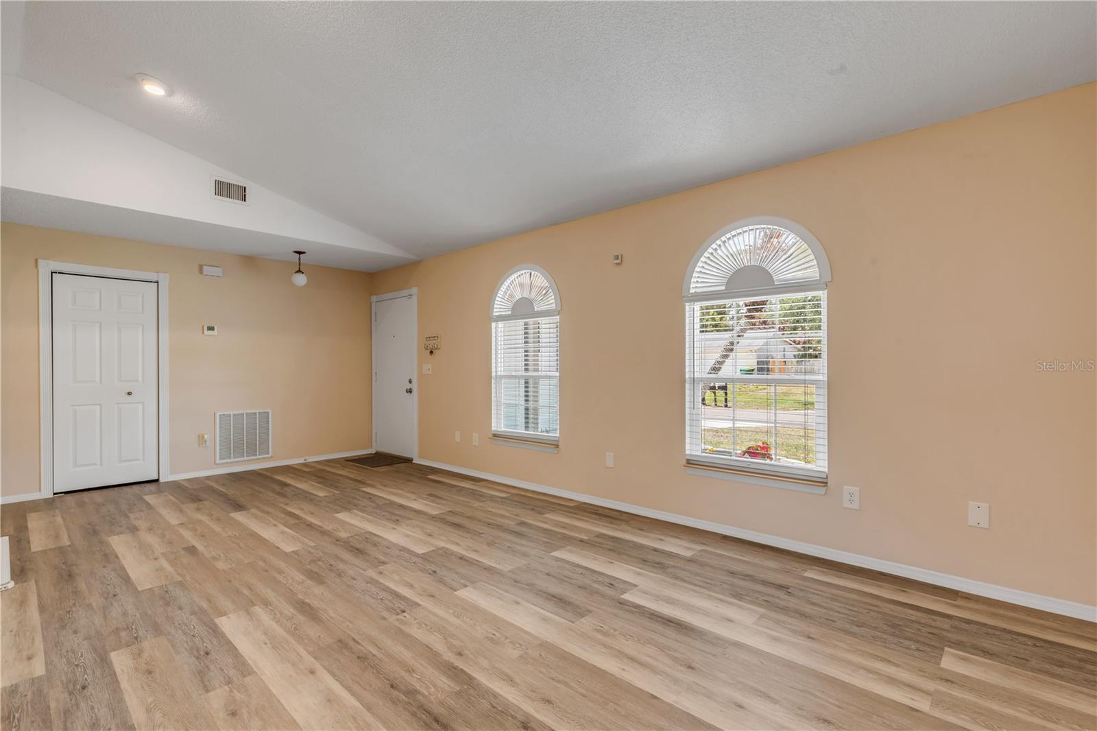 5209 HOLDEN RD, COCOA, FL, 32927