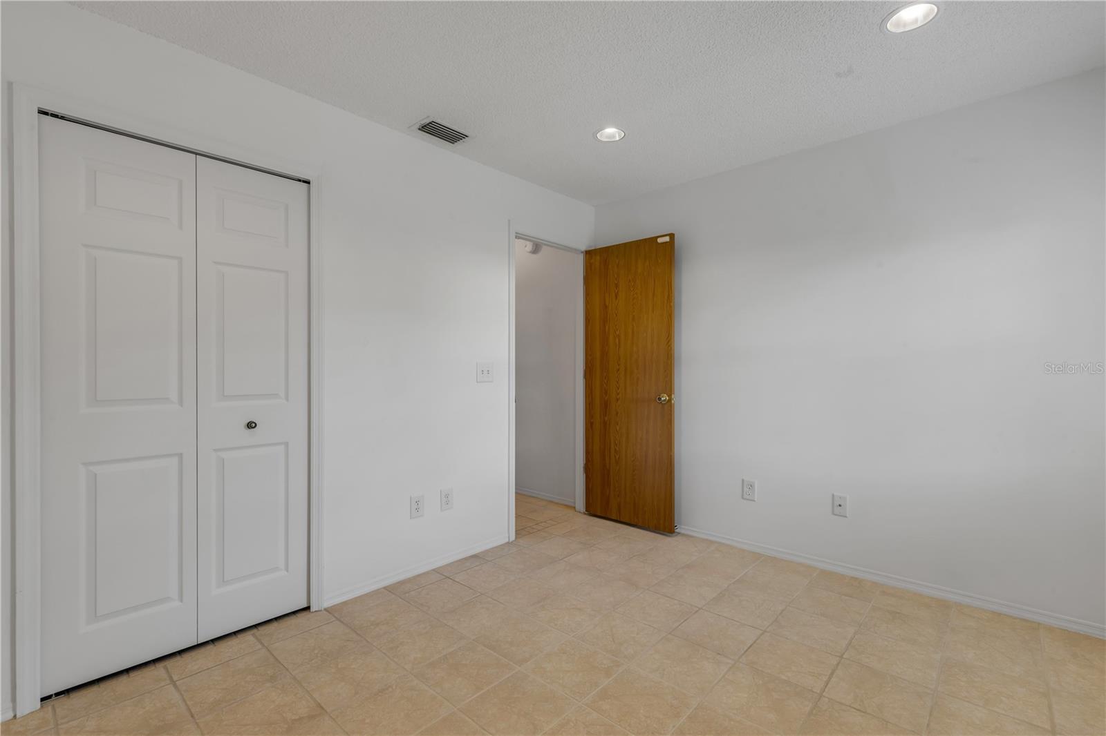 5209 HOLDEN RD, COCOA, FL, 32927