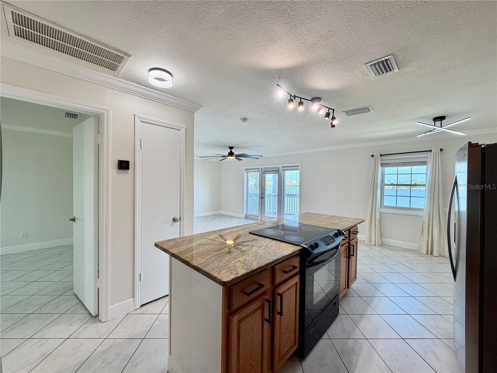 5117 SALMON DR SE #D, ST PETERSBURG, FL, 33705