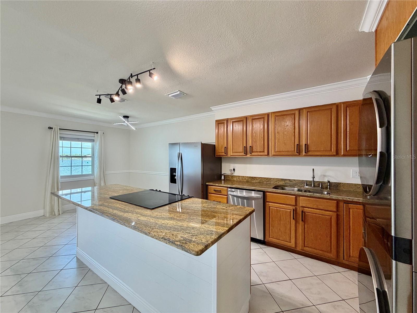 5117 SALMON DR SE #D, ST PETERSBURG, FL, 33705