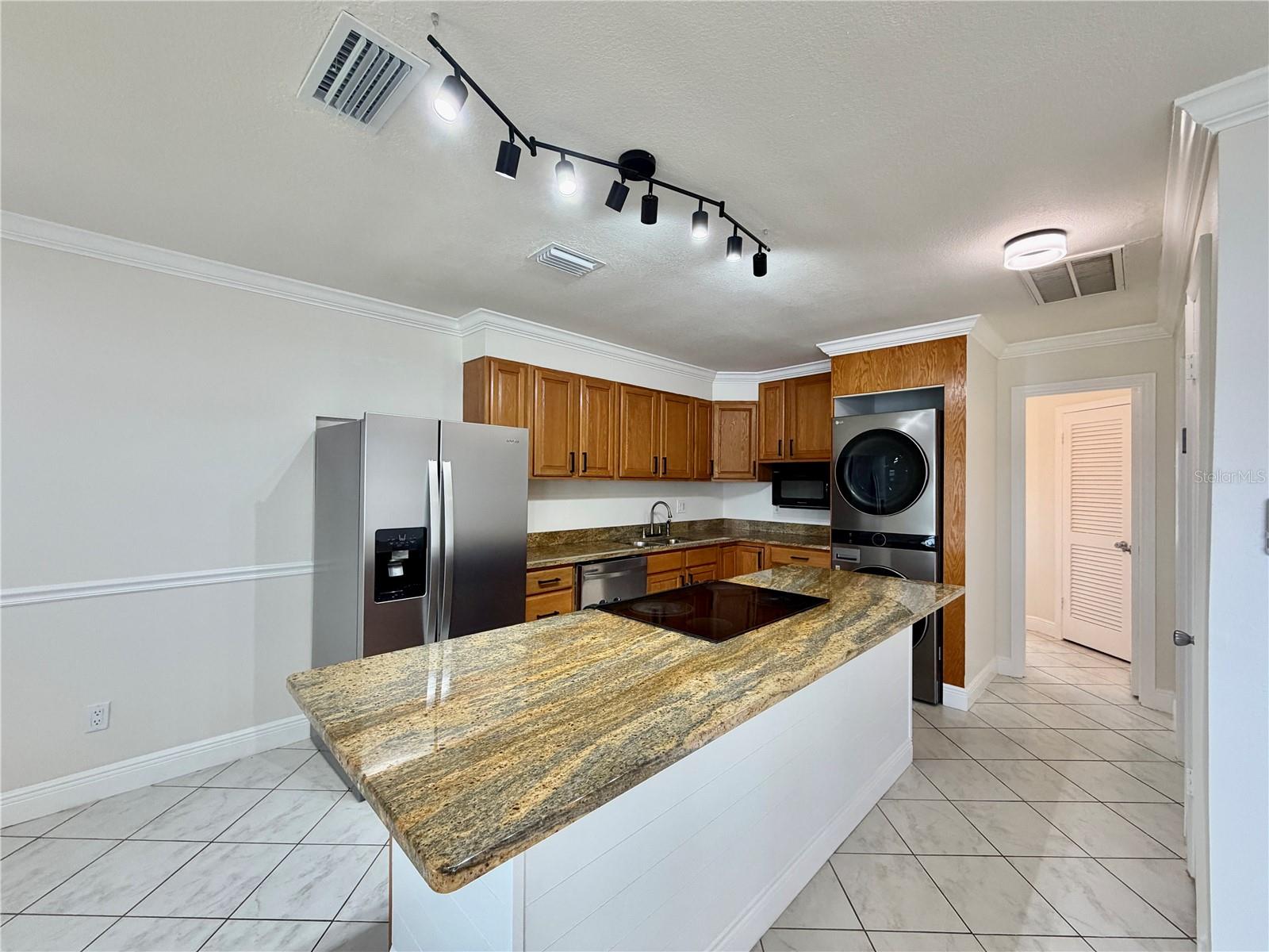 5117 SALMON DR SE #D, ST PETERSBURG, FL, 33705