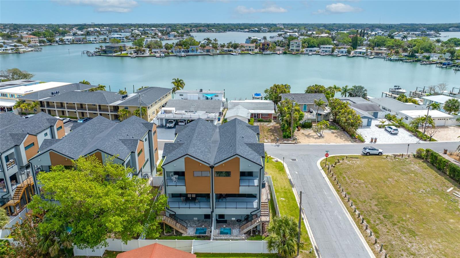 2200 BAY BLVD #A, INDIAN ROCKS BEACH, FL, 33785