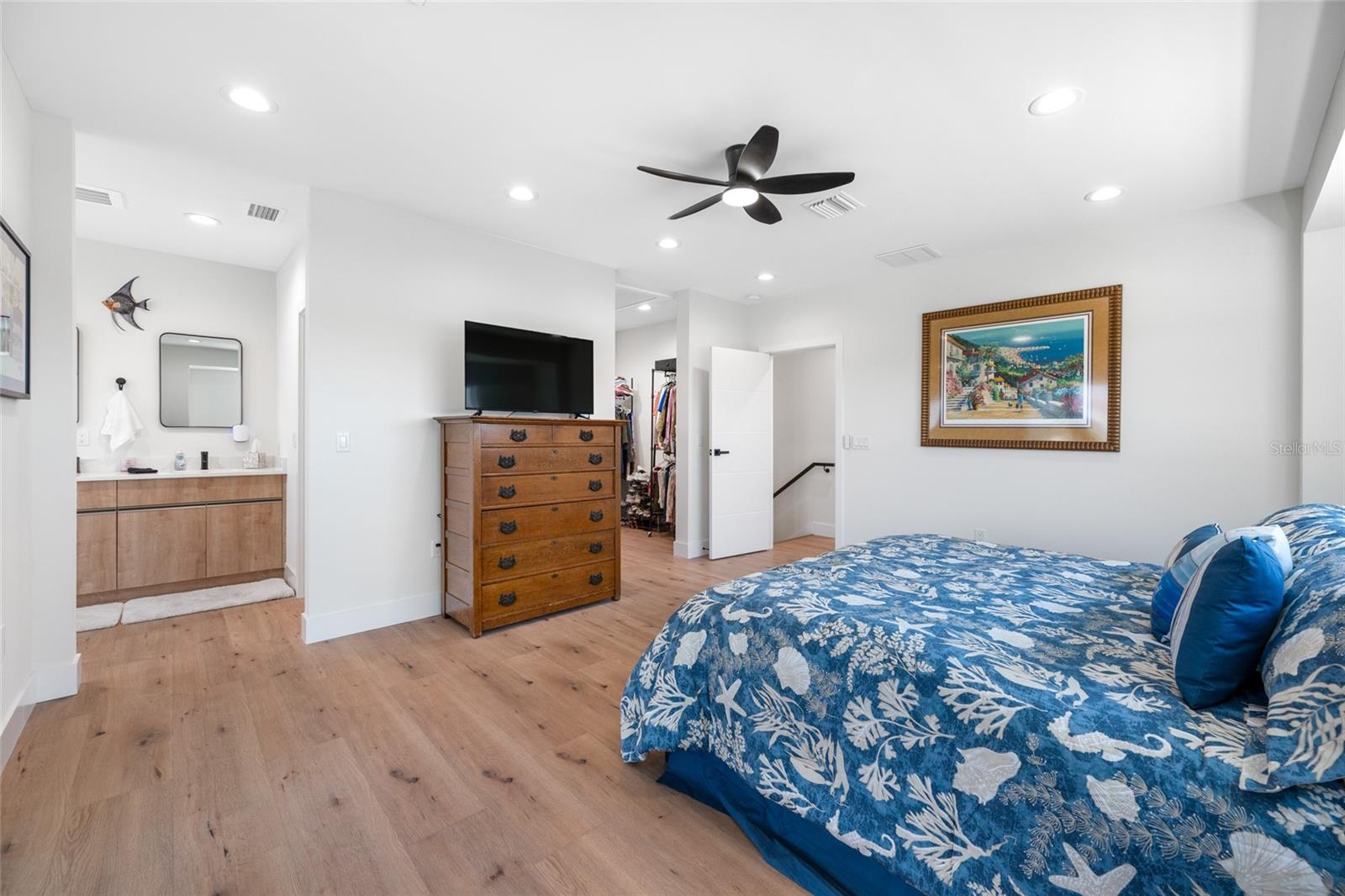 2200 BAY BLVD #A, INDIAN ROCKS BEACH, FL, 33785