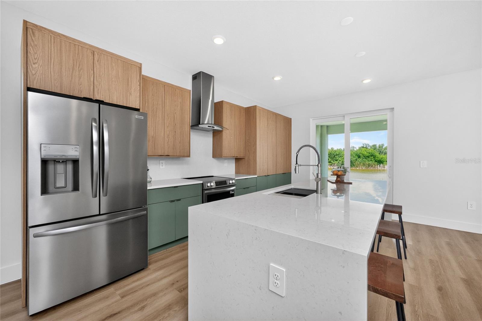 203 REDWOOD RD, ROTONDA WEST, FL, 33947