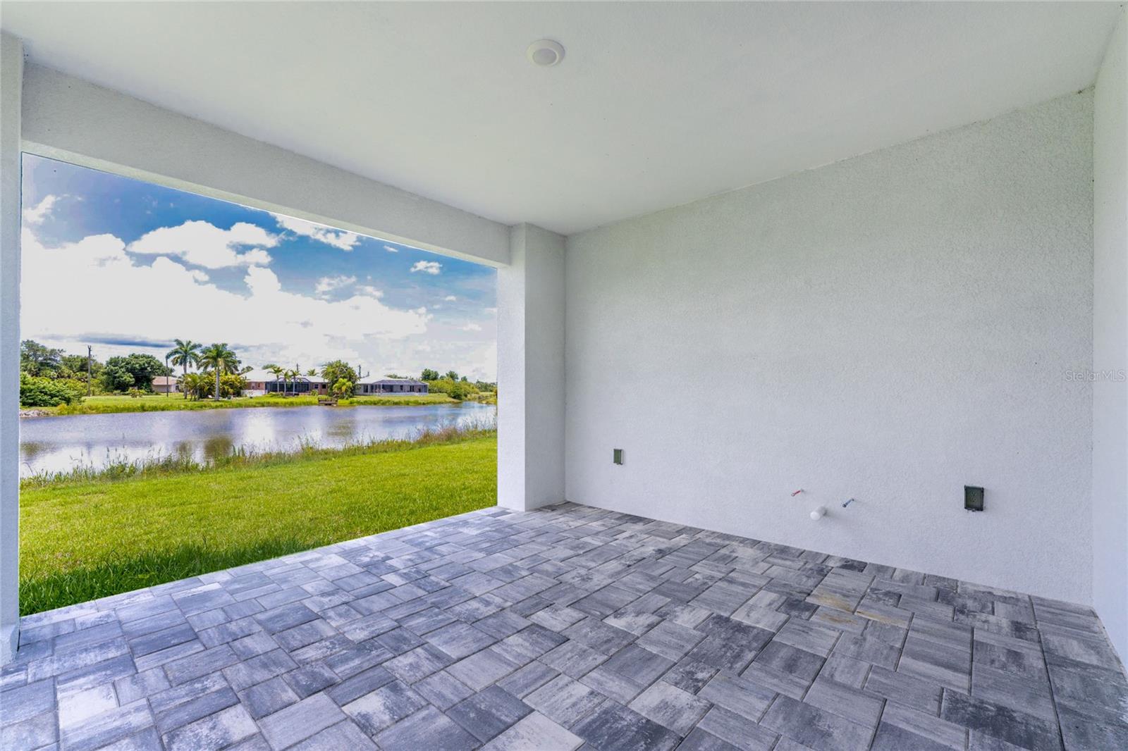 203 REDWOOD RD, ROTONDA WEST, FL, 33947