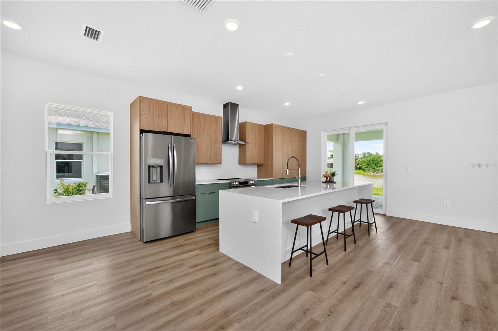 203 REDWOOD RD, ROTONDA WEST, FL, 33947