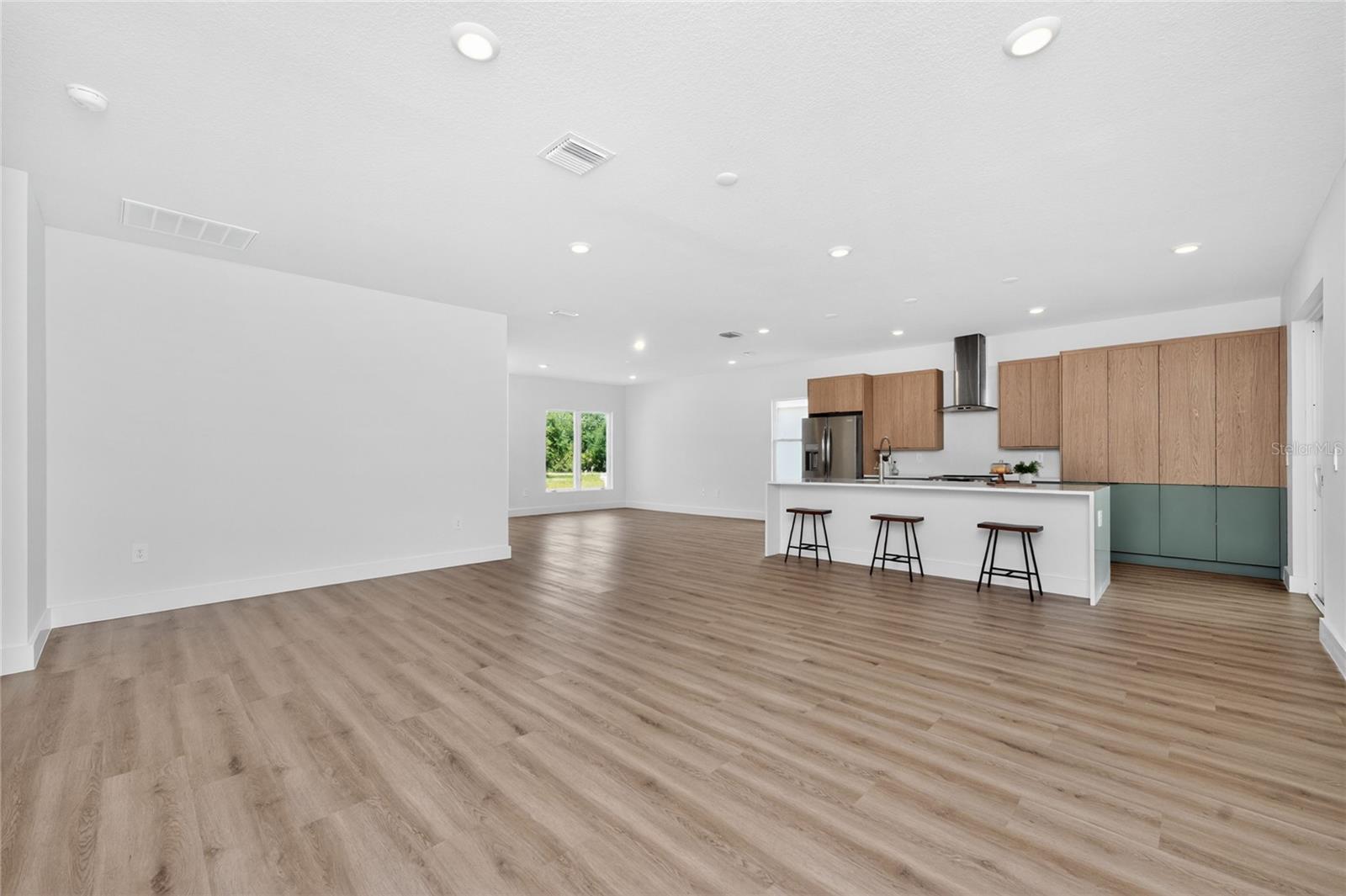 203 REDWOOD RD, ROTONDA WEST, FL, 33947