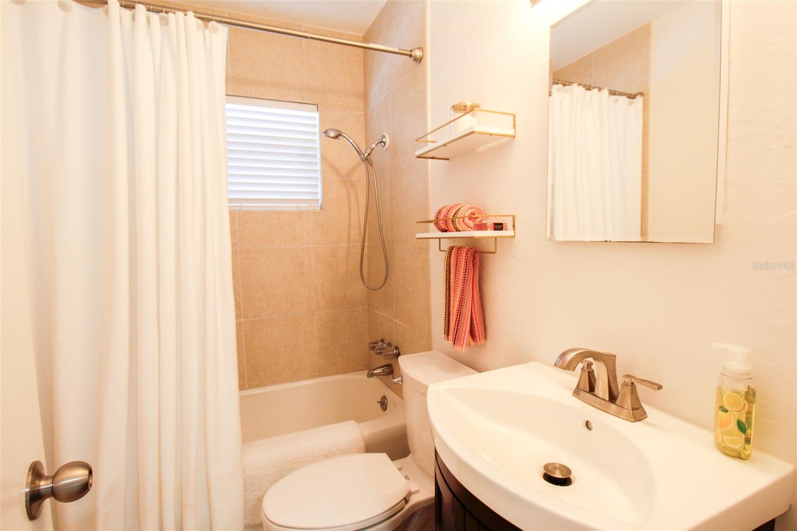 671 47TH ST, SARASOTA, FL, 34234