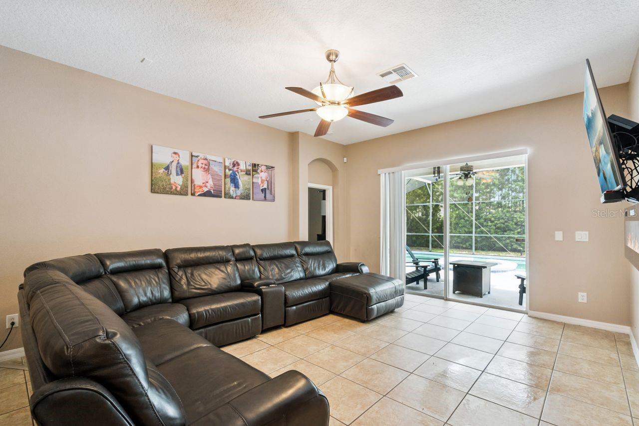 8484 DOVER VIEW LN, ORLANDO, FL, 32829