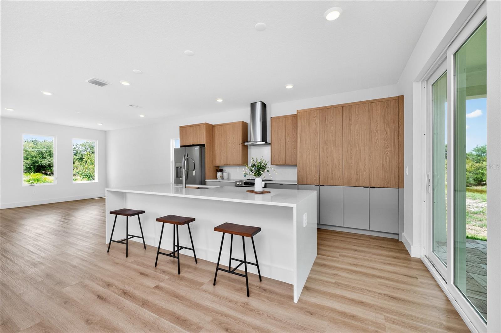 205 REDWOOD RD, ROTONDA WEST, FL, 33947