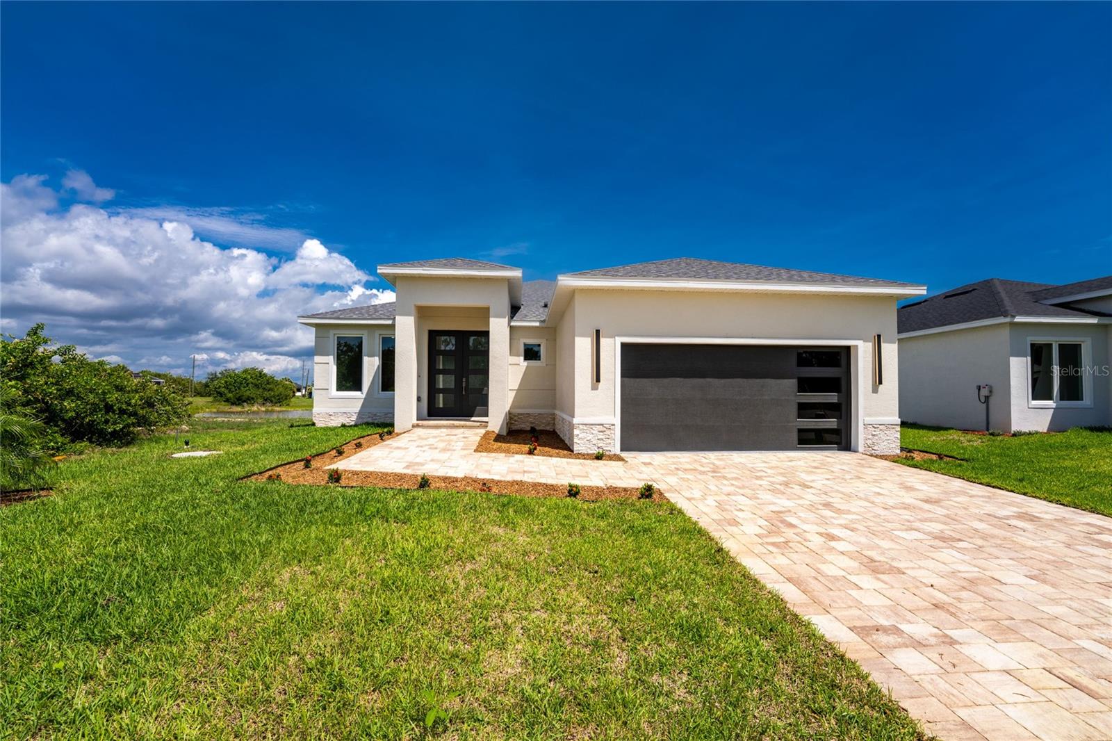 205 REDWOOD RD, ROTONDA WEST, FL, 33947