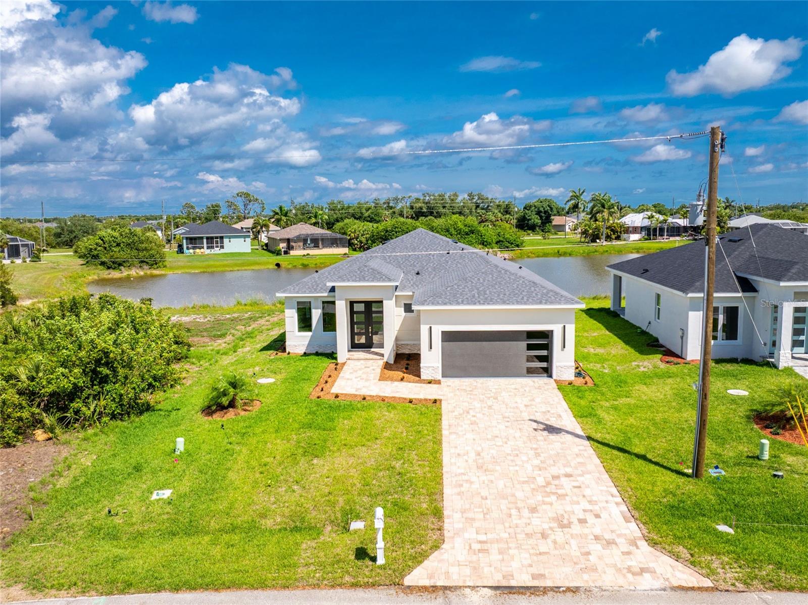 205 REDWOOD RD, ROTONDA WEST, FL, 33947