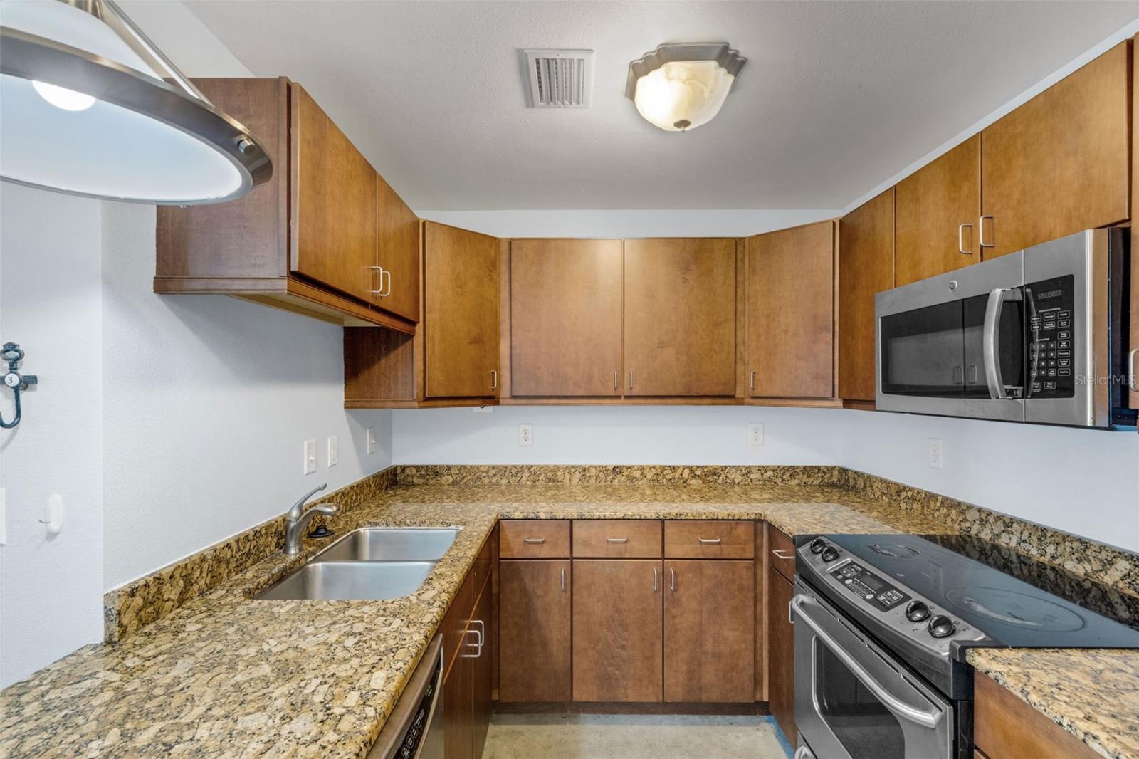 125 N KENTUCKY AVE #303, LAKELAND, FL, 33801