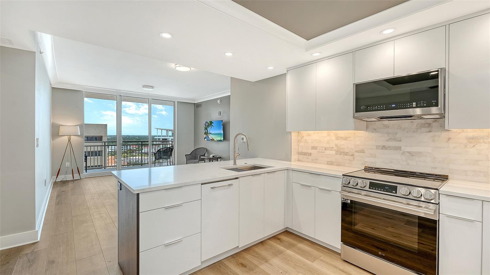 1350 MAIN ST #1407, SARASOTA, FL, 34236
