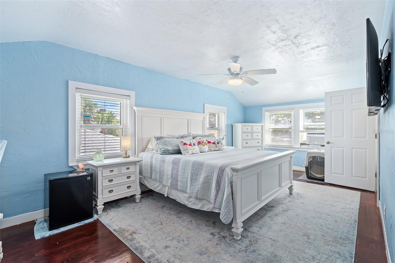 129 S WILD OLIVE AVE, DAYTONA BEACH, FL, 32118