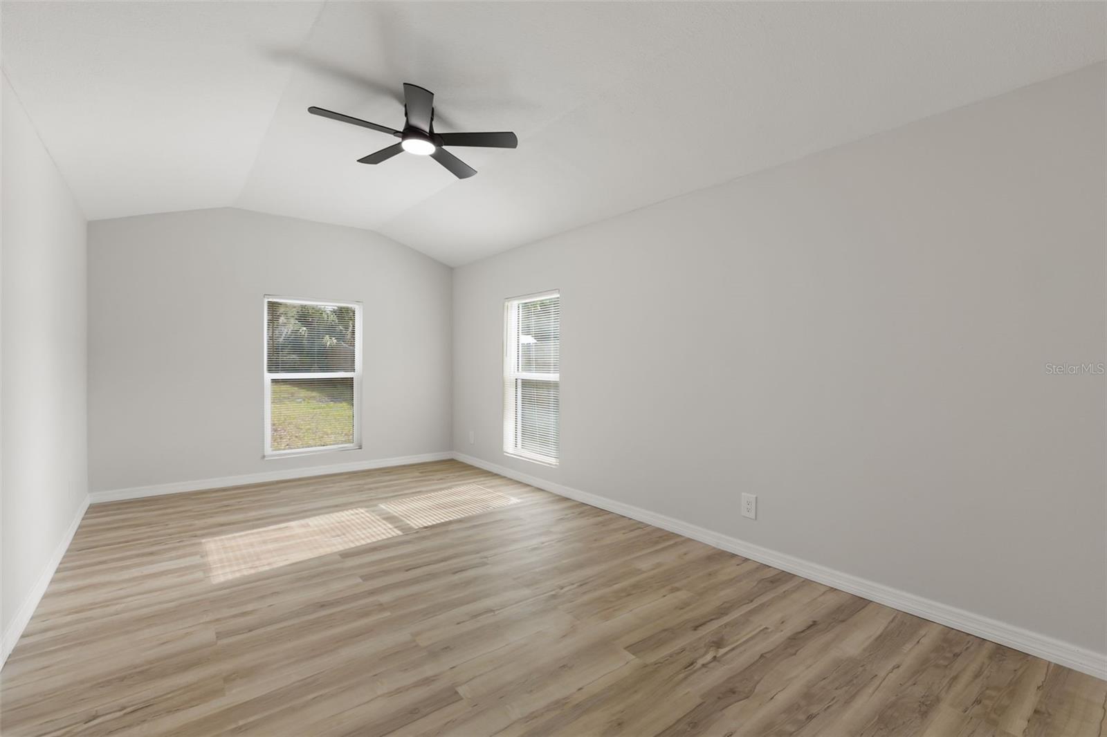 384 MAGNOLIA PL, DEBARY, FL, 32713