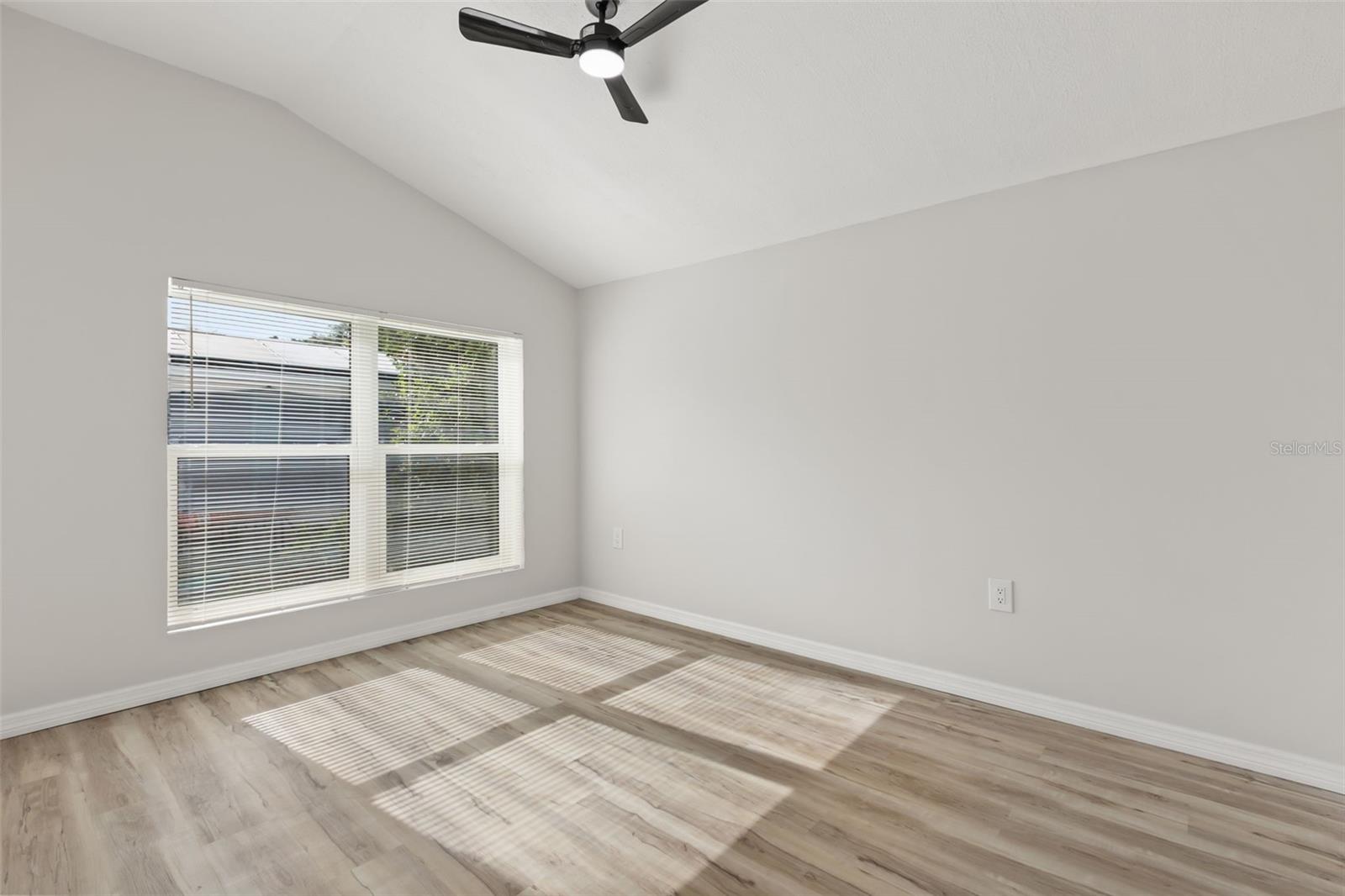 384 MAGNOLIA PL, DEBARY, FL, 32713