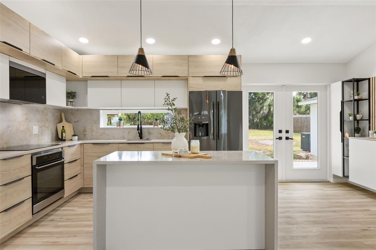 384 MAGNOLIA PL, DEBARY, FL, 32713