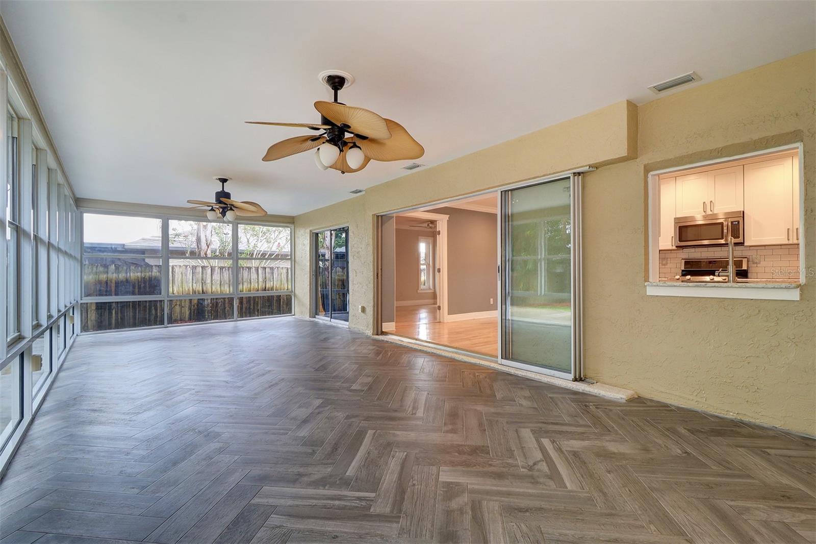 2958 MEADOW WOOD DR, CLEARWATER, FL, 33761