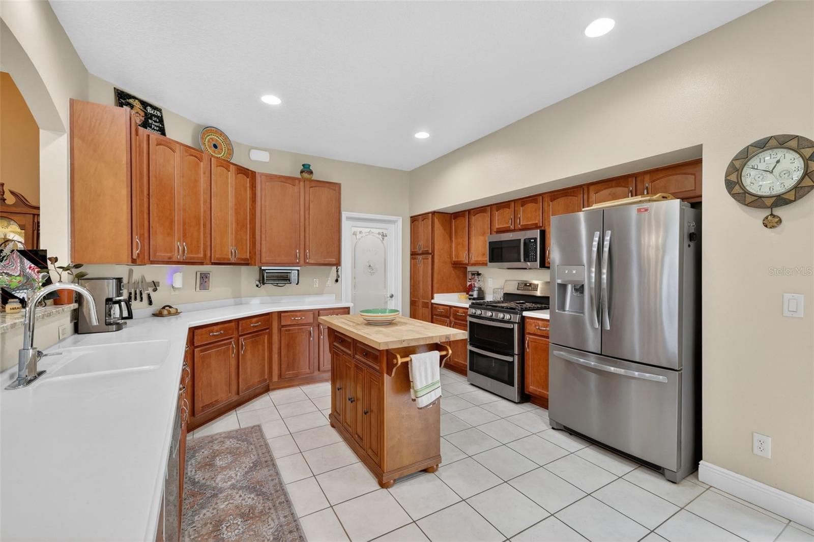 2003 BAYSIDE AVE, MOUNT DORA, FL, 32757