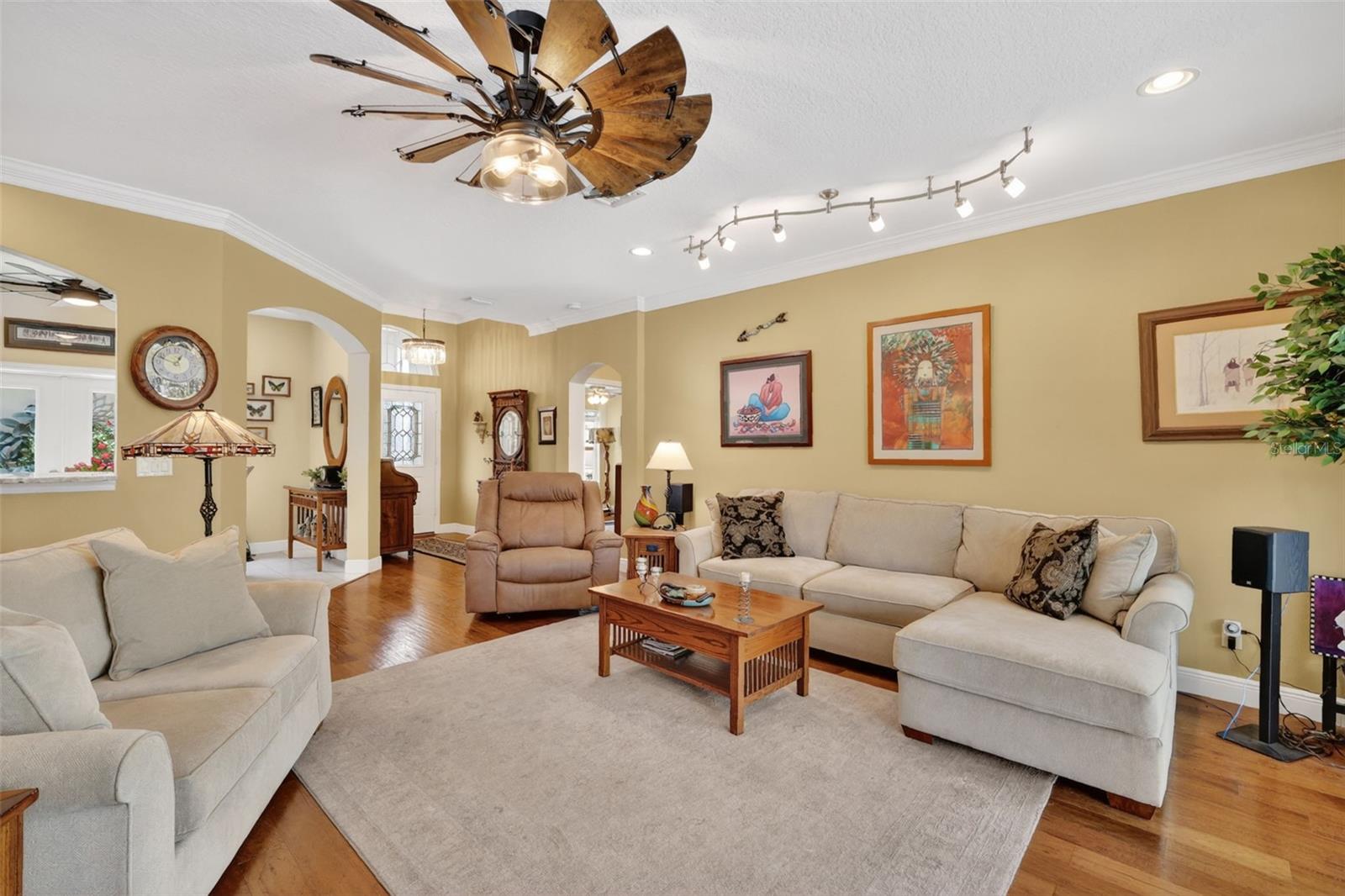 2003 BAYSIDE AVE, MOUNT DORA, FL, 32757