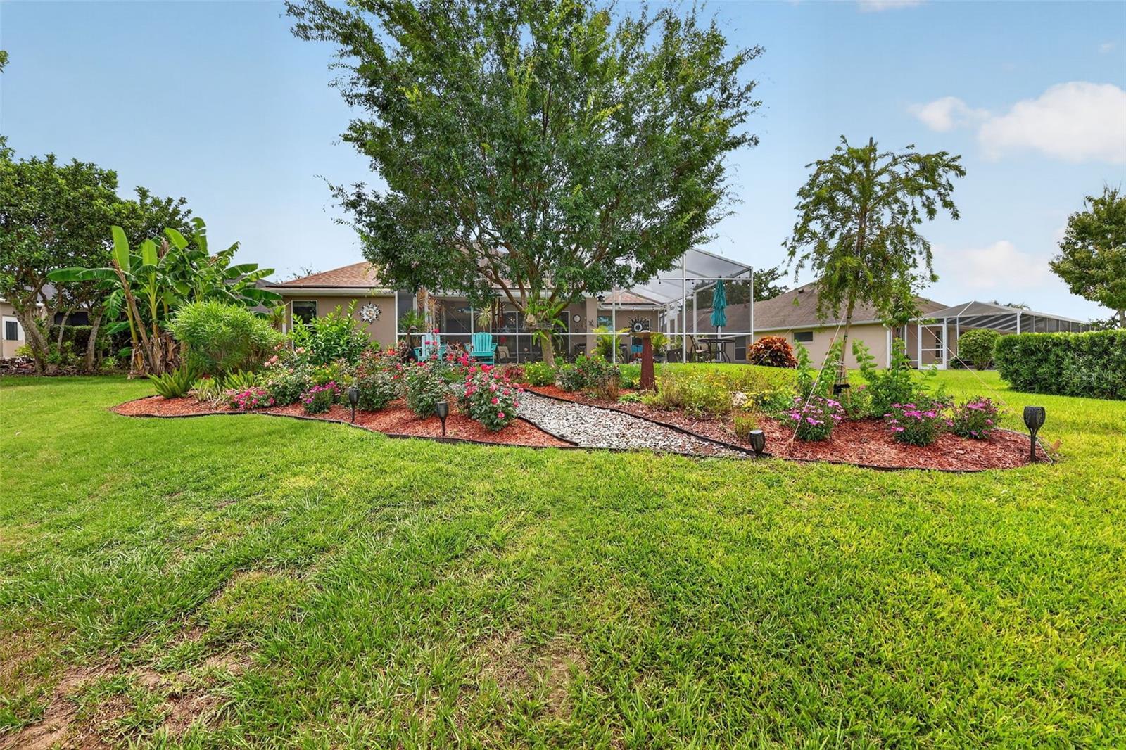 2003 BAYSIDE AVE, MOUNT DORA, FL, 32757