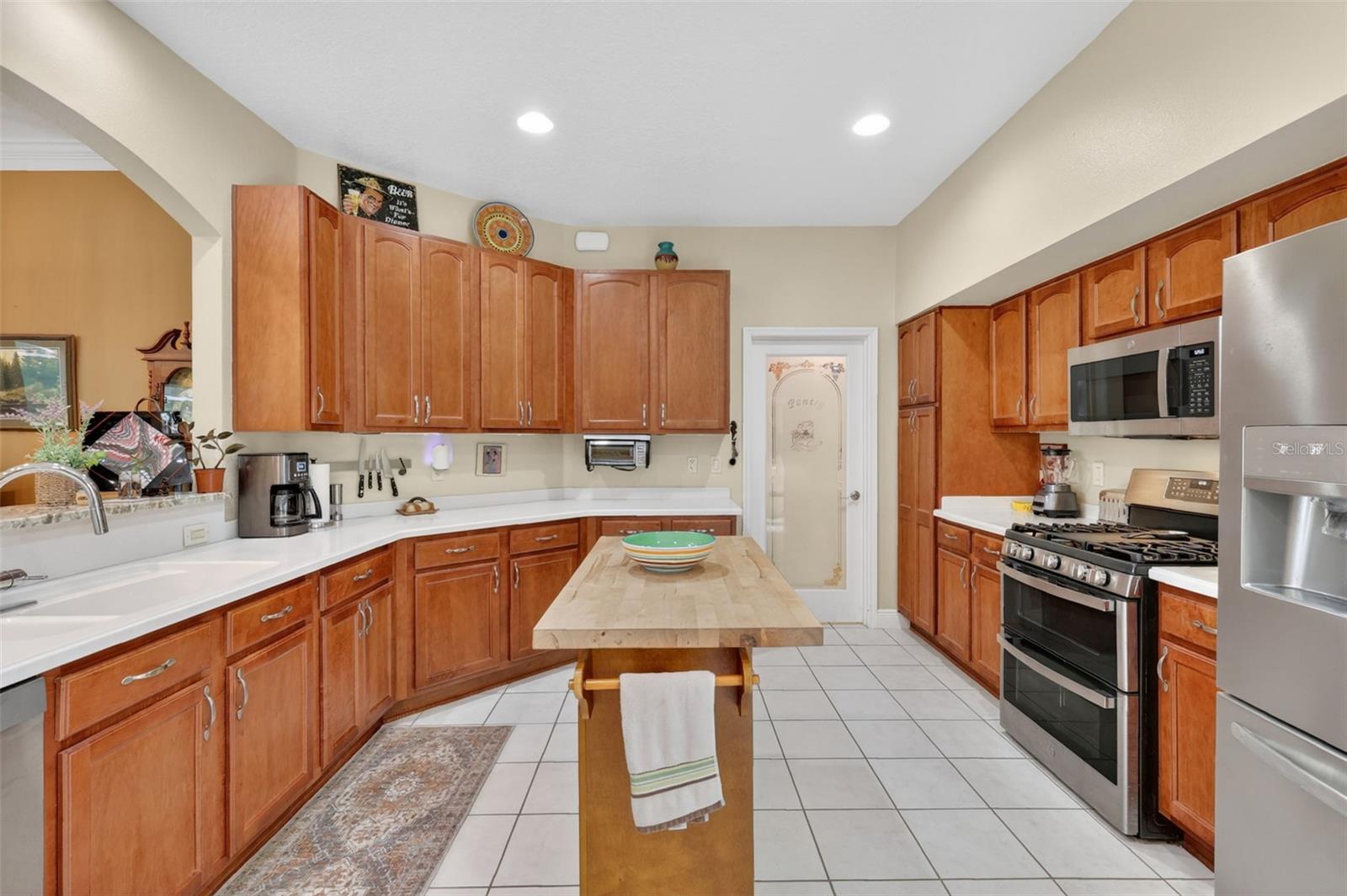 2003 BAYSIDE AVE, MOUNT DORA, FL, 32757